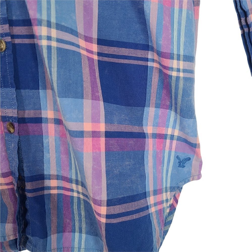 American Eagle Navy Blue Plaid Long Sleeve Worn in Look Button Up Shirt - Picture 3 of 6